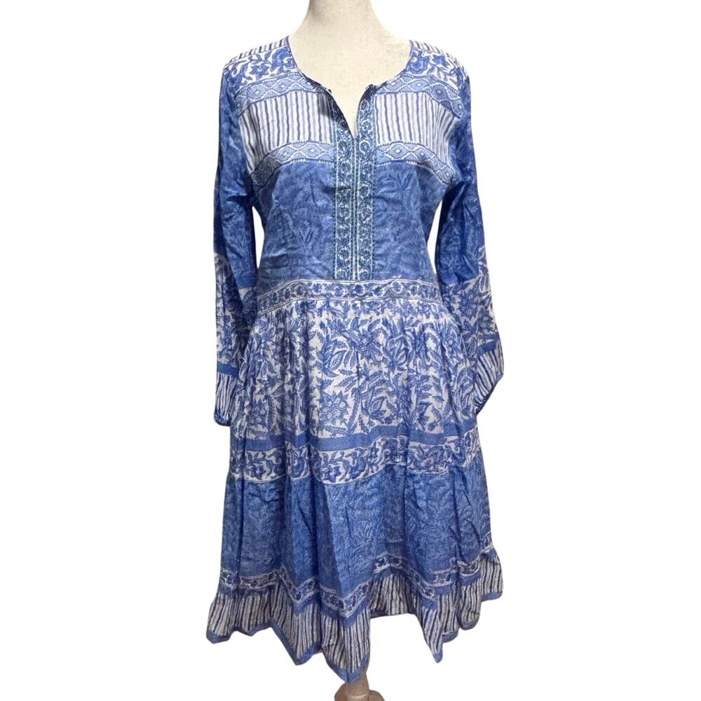 Bella Tu Size M Dress Blue White Print Boho Silver Embroidered Floral Peasant - Picture 2 of 6